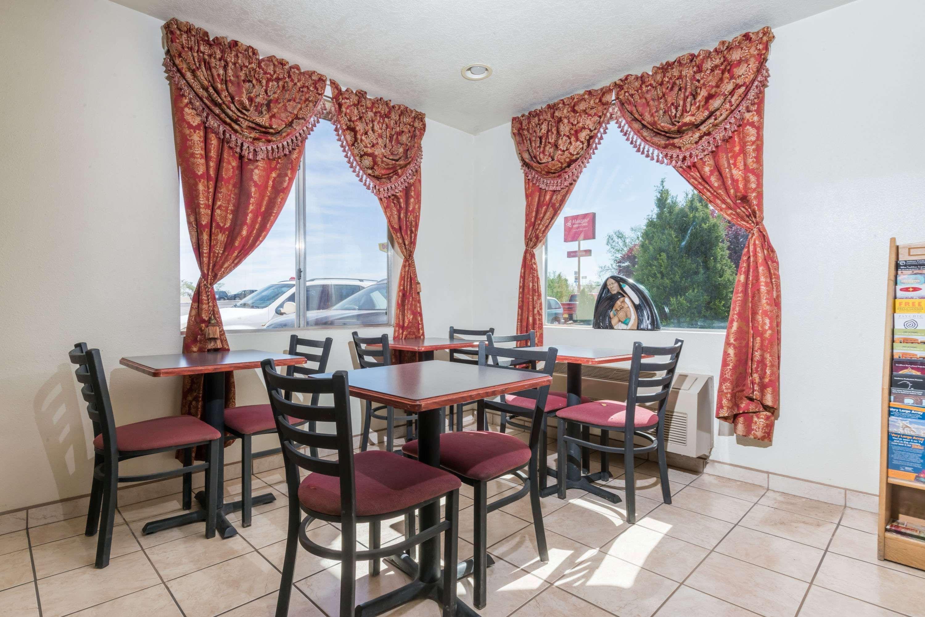 Super 8 By Wyndham Bernalillo Hotel Exterior foto